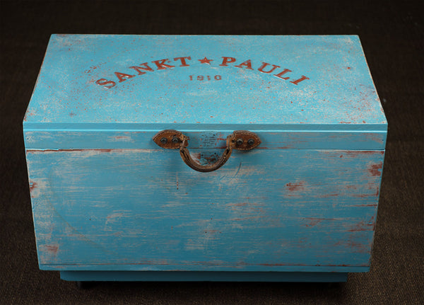 "Sankt Pauli Box" (on wheels) by Ian Henery