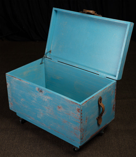 "Sankt Pauli Box" (on wheels) by Ian Henery